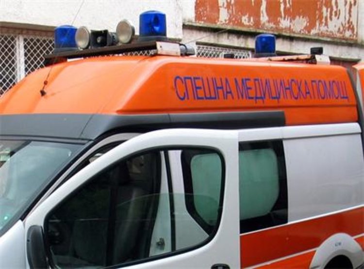 Двадесет годишен  бере душа,след като обърна кола без книжка
