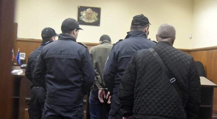 Съдът остави в ареста петима от задържаните за бунта в Харманли