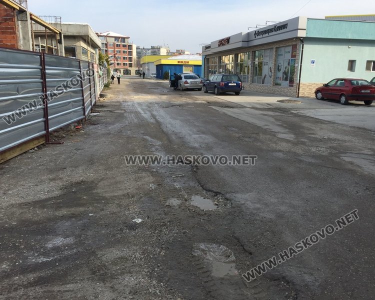 Предвиждат ремонти на две улици в района на бившата консервна фабрика