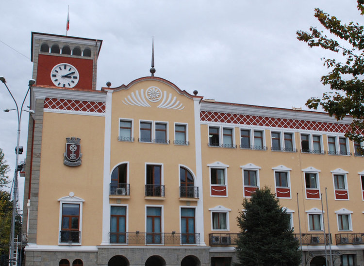 Отстраниха всички кандидати за видеонаблюдението, поръчката е спряна