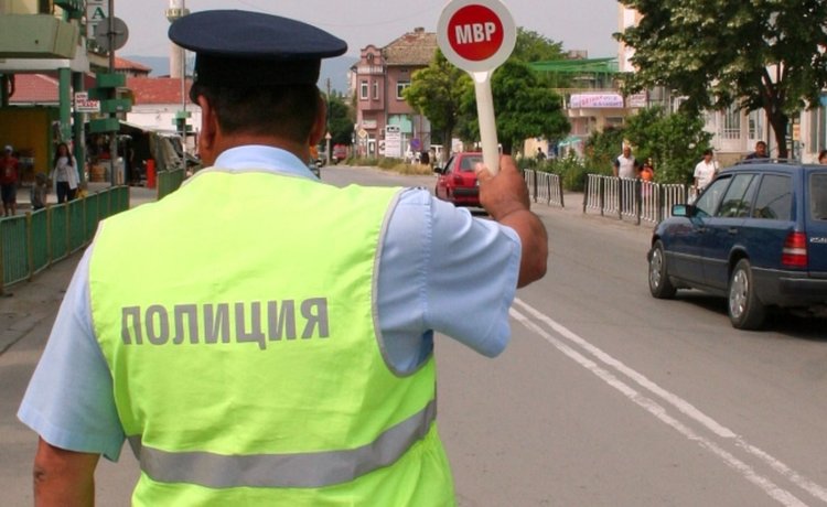 Хиляди платени глоби към Пътна полиция висят като дължими
