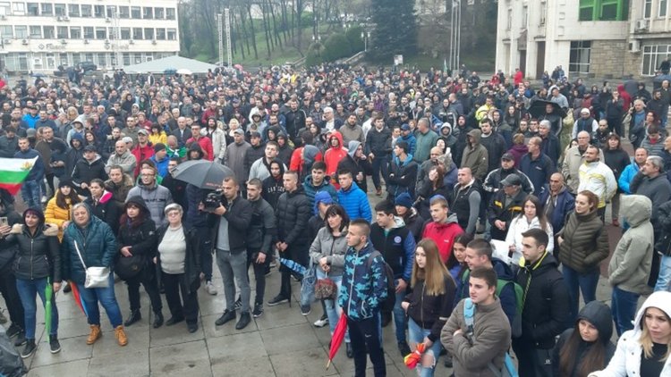 Проверяват полицията в Габрово