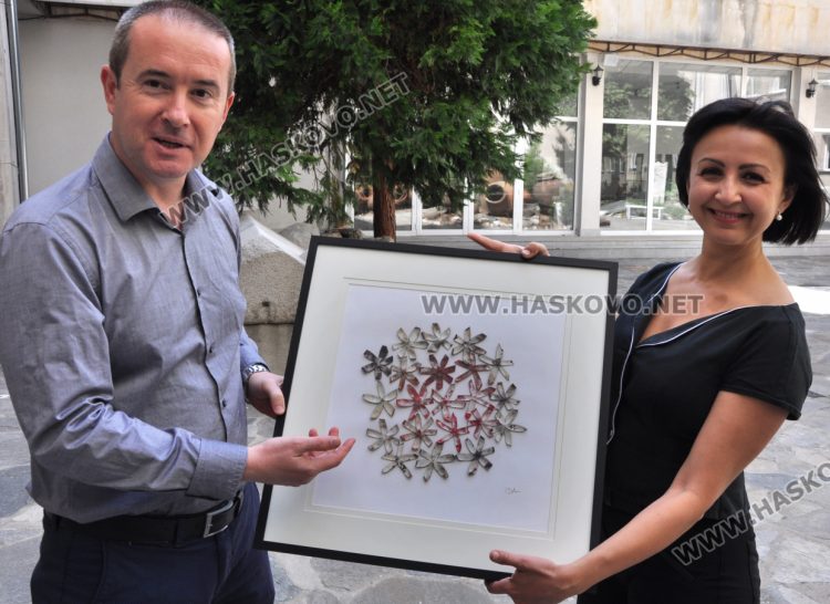Повелителката на пашкулите Иванка Кублер: Всяка форма на красота е лекуваща
