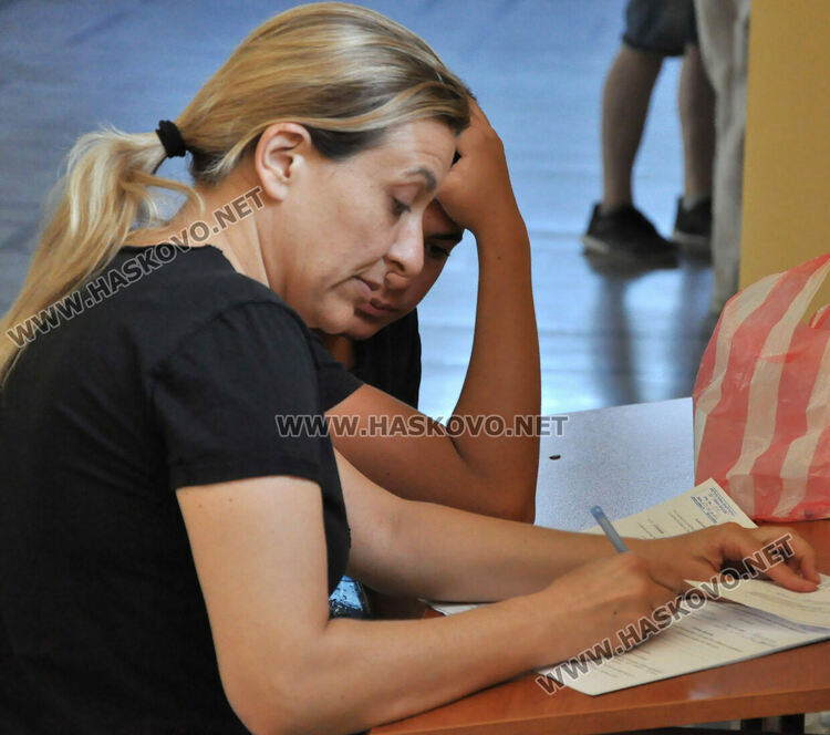 Още една паралелка за осми клас закрита в Хасково след третото класиране в гимназиите, шест останаха наполовина