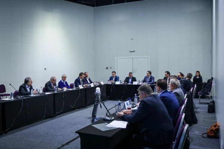 ПП предлагат да се отложи извеждането на битовите потребители на либерализирания пазар на електроенергия
