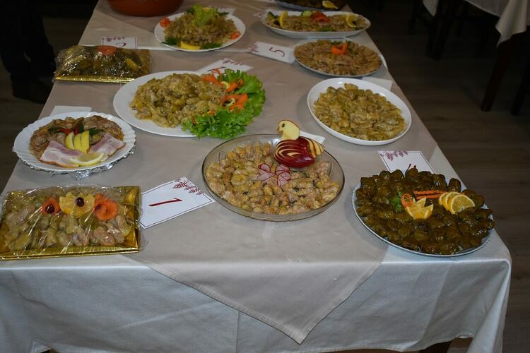 Наградиха участниците в конкурса "Най-вкусни сарми"