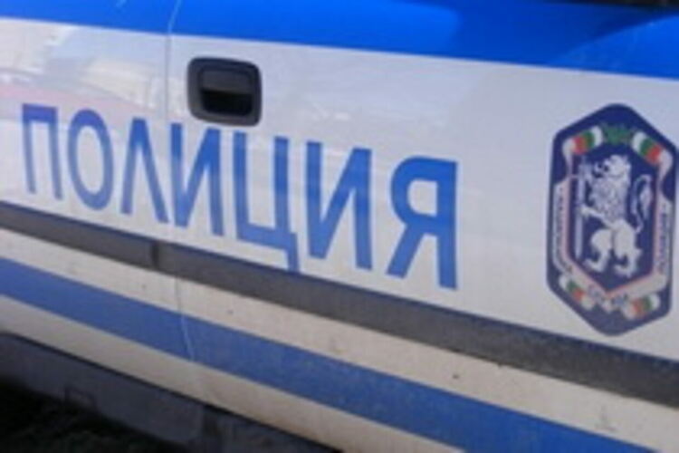 Задържаха асеновградчанин, повредил автомобила на свой съгражданин