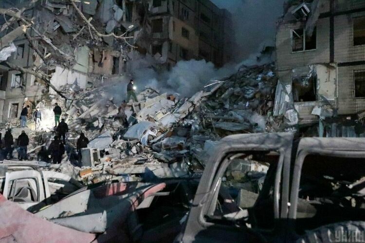 И Митрофанова цитира Арестович за ракетния удар по жилищен блок в Днепър