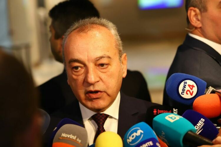 Донев не вижда проблем в решението на ЦИК, ПП и ДБ сезираха съда