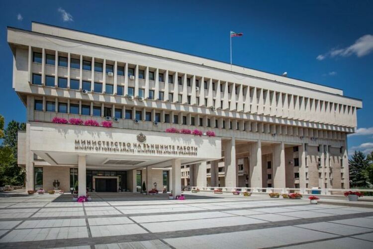 Мария Габриел разговаря с посланика на Украйна по казуса „Миротворец“
