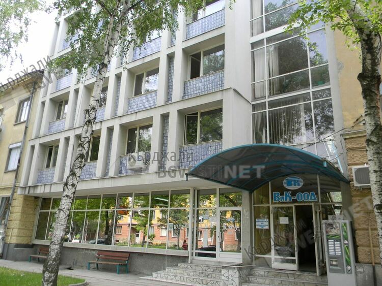    Жители на три села излизат на протест пред В и К в Кърджали, оставени без вода заради ресторант?