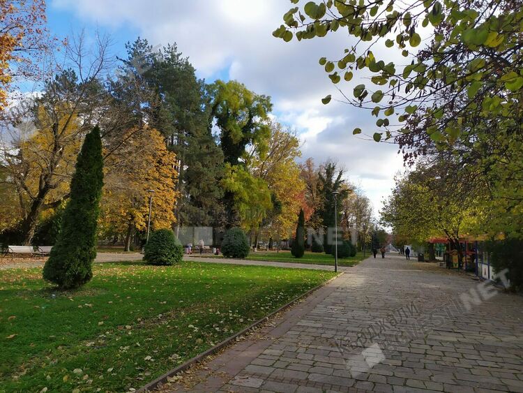 Предимно облачно,но топло днес в Кърджали