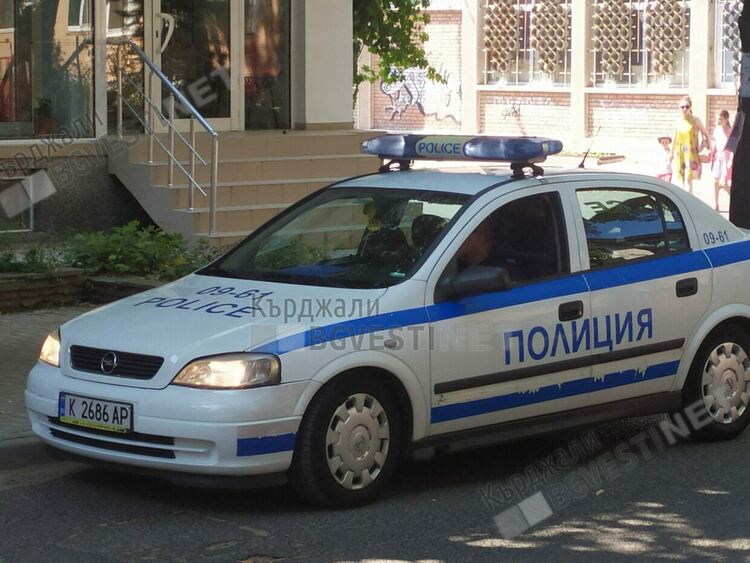 Заловиха в Кърджали дрогиран шофьор със 70 грама хероин в колата