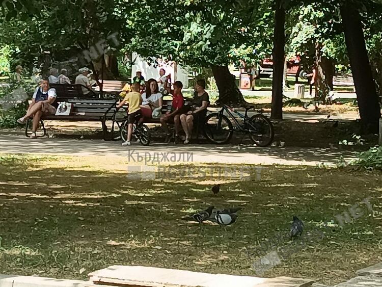 Предимно слънчево и горещо днес в Кърджали