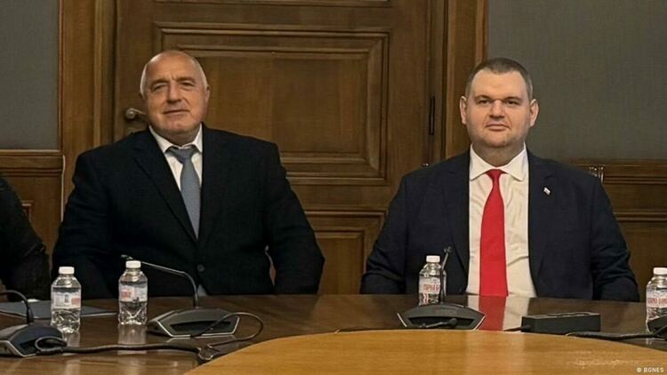 Протестът с голямо „П“ срещу главното „Д“ на държавата