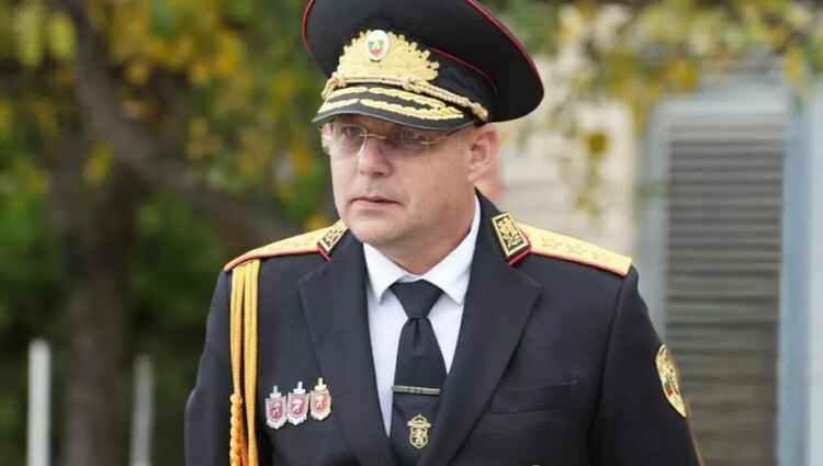 Шефът на Националната полиция Захари Васков е отстранен, разкривал финансовите потоци към групата на Калушев