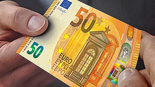 Отпускат 50 евро помощ на домакинства с ниски доходи