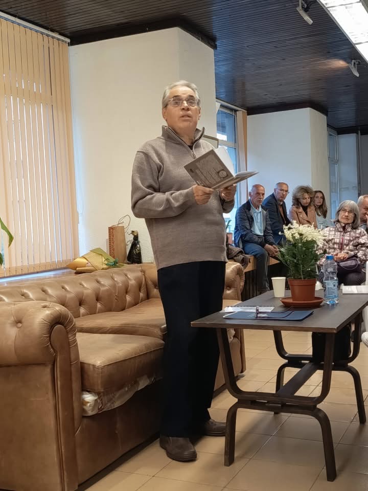 В КДК-Смолян представиха втората поетична книга  на Ангел Добриков