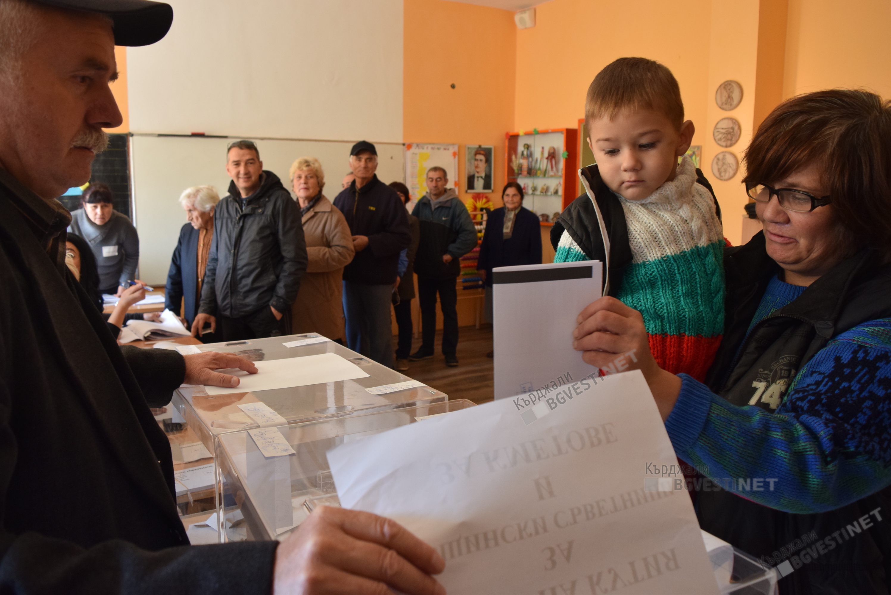 230 евро за председател на СИК в 9 МИР,членовете със 171 евро