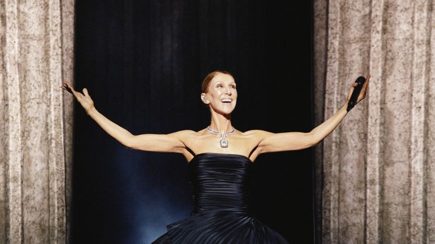 Celine Dion откри Парижката седмица на модата с изненадващо изпълнение