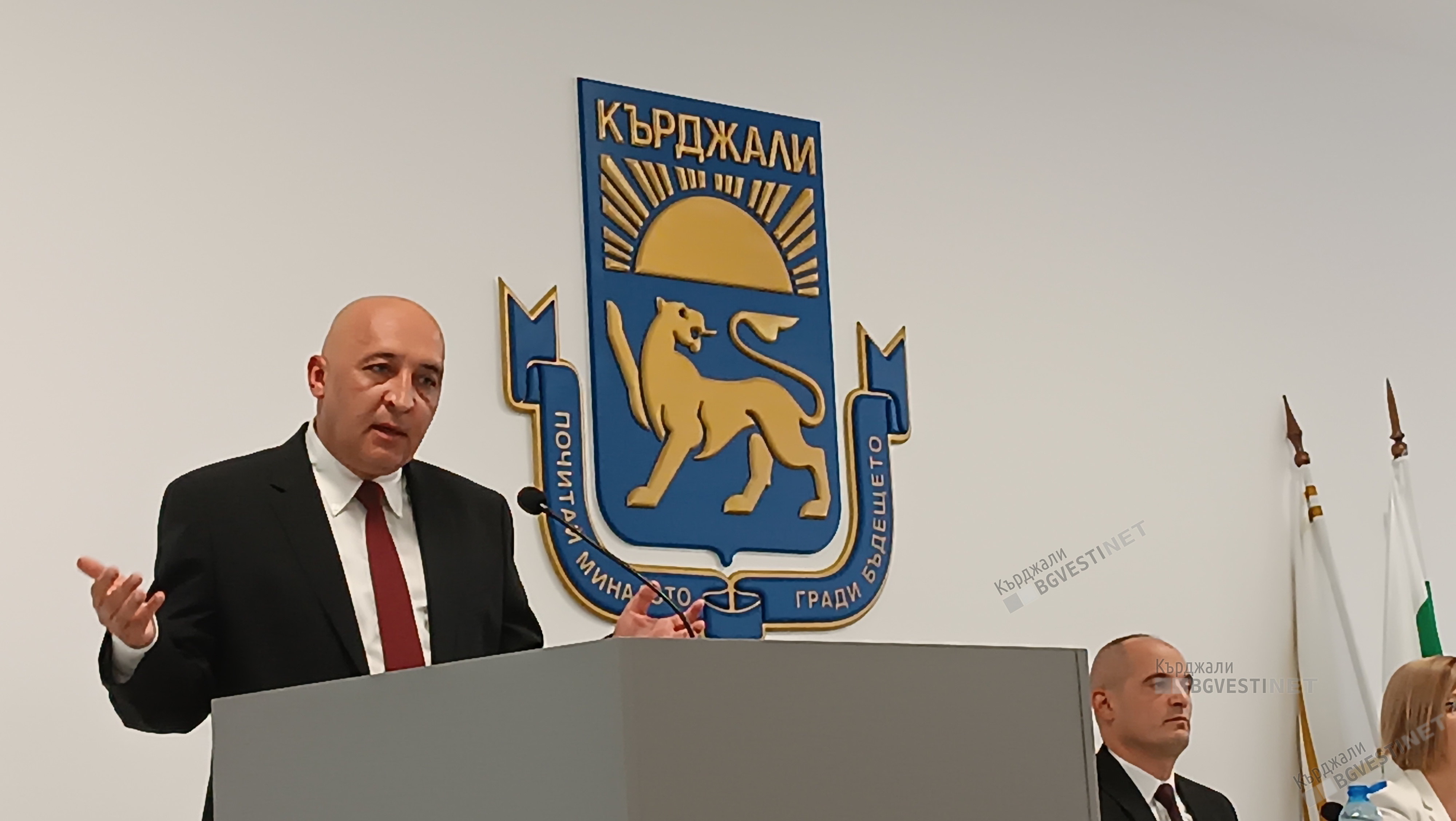 Наплив за помощ за лечение в Кърджали,общината подпомага осем кърджалийци