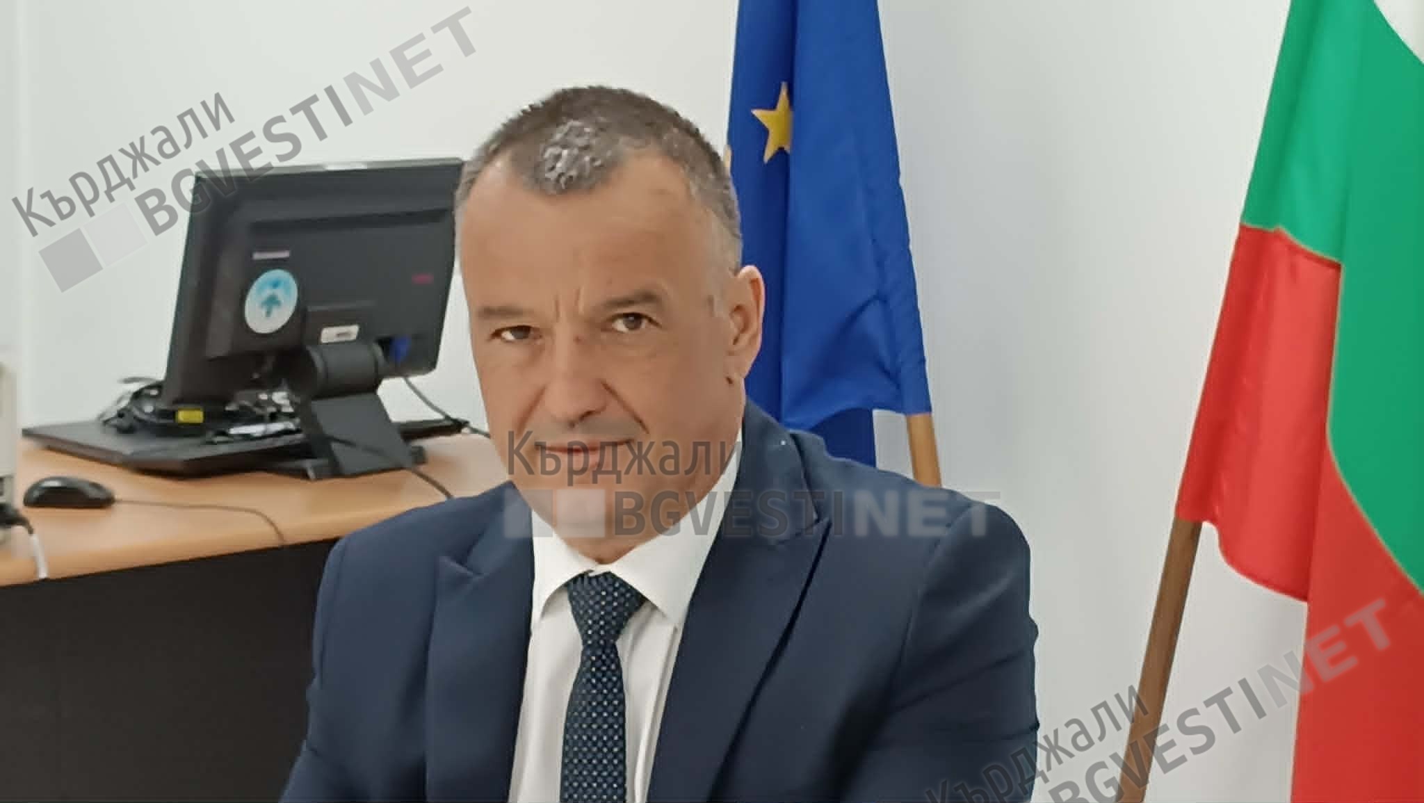 Областният управител на Кърджали Бисер Николов поздрави учителите, културните дейци и творците от областта по случай Деня на народните будители