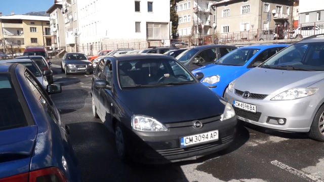 Общината в Смолян ще събира такса за паркиране, преди това ще пита гражданите за промените в наредбите