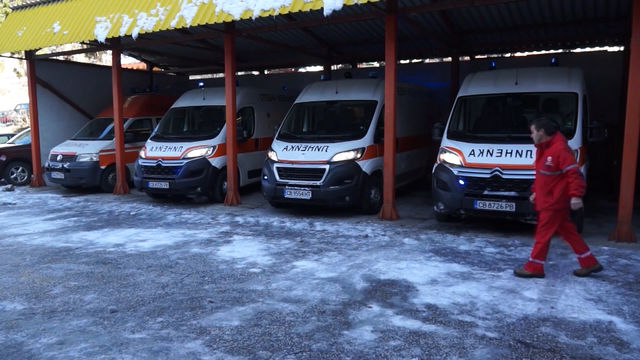 В Спешния център в Смолян нито един лекар, сестра или шофьор на линейка не си е и помислил да напуска