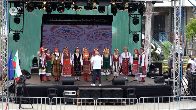 Хиляди идват в Неделино за Фестивала на двугласното пеене
